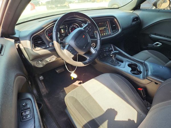 2016 DODGE CHALLENGER SXT