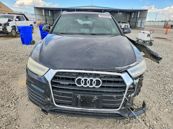 2016 AUDI Q3 quattro Prestige