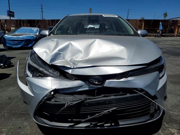 2025 TOYOTA COROLLA LE, XLE, SE