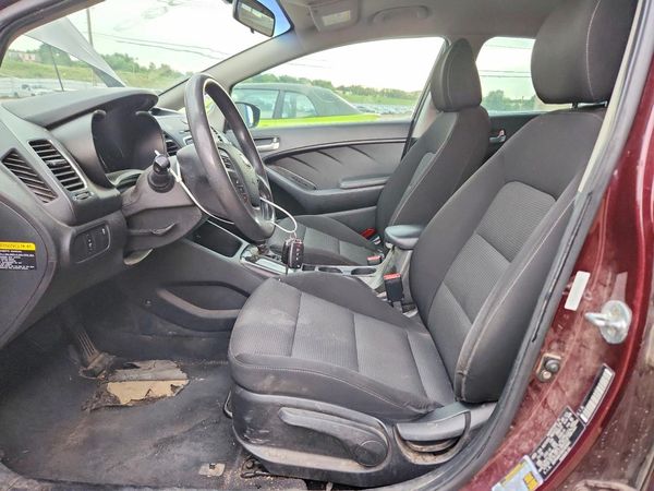 2017 KIA FORTE LX Base