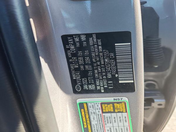 2025 HYUNDAI ELANTRA SEL Convenience — VINS
