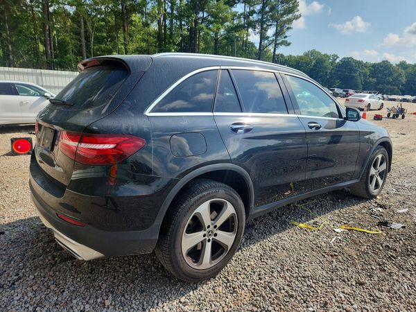2017 MERCEDES-BENZ GLC GLC300