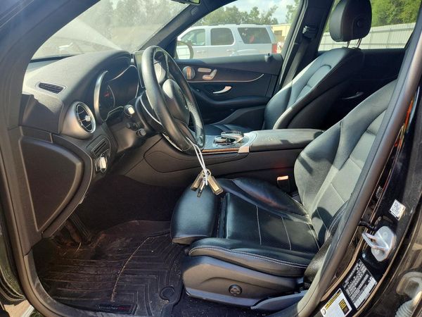 2017 MERCEDES-BENZ GLC GLC300