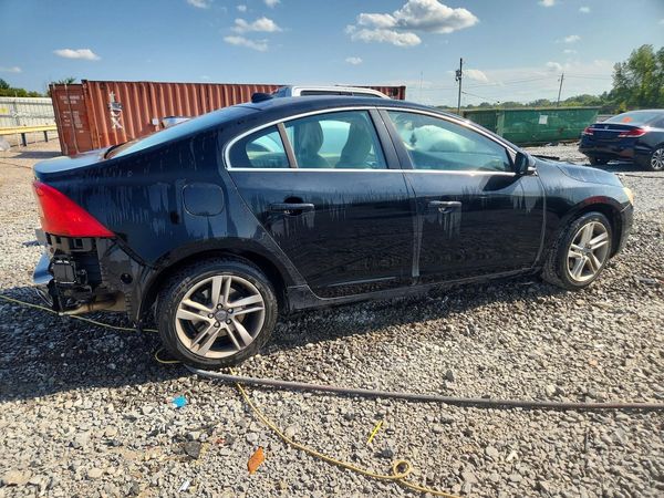 2015 VOLVO S60 Premier (non R design)