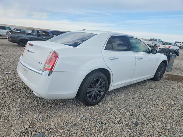2012 CHRYSLER 300
