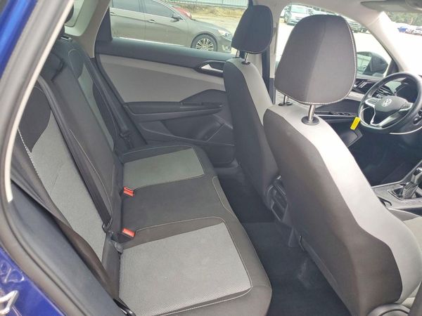 2022 VOLKSWAGEN TAOS S