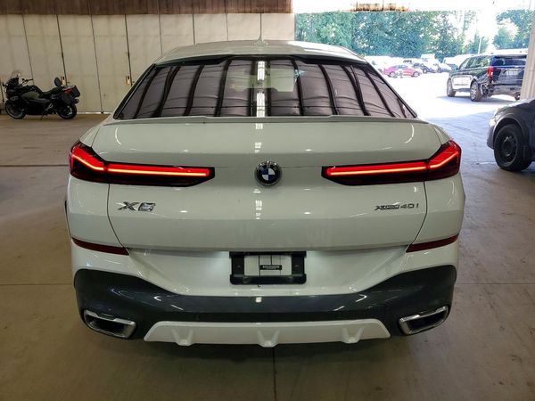 2021 BMW X6 xDrive40i