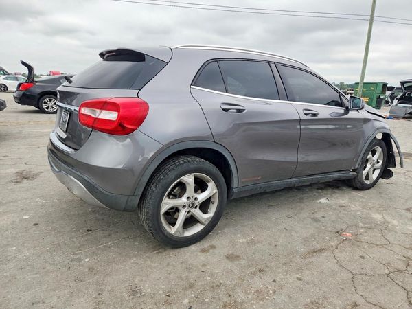 2018 MERCEDES-BENZ GLA GLA250