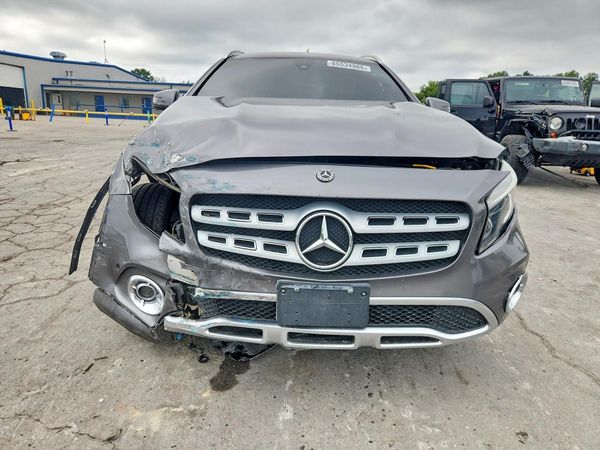 2018 MERCEDES-BENZ GLA GLA250