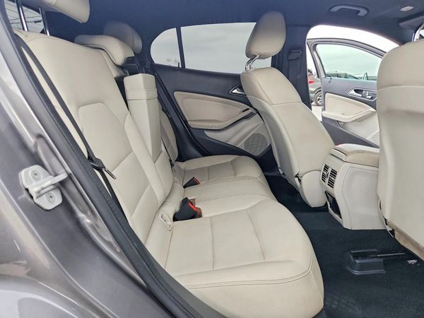 2018 MERCEDES-BENZ GLA GLA250