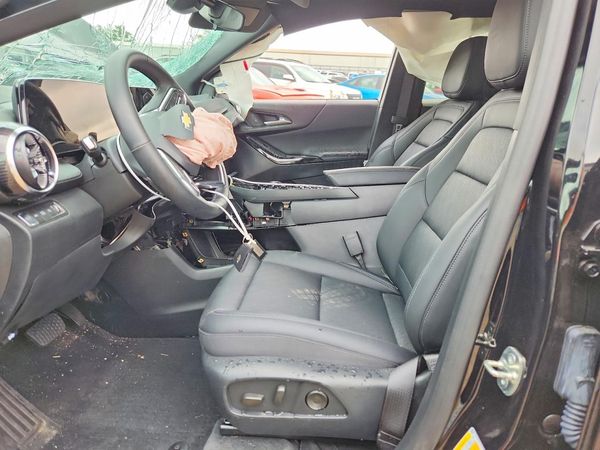 2026 CHEVROLET EQUINOX 2LT — DENT