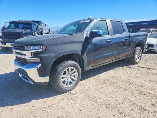 2020 CHEVROLET SILVERADO LT — Front 3/4