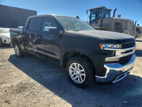 2020 CHEVROLET SILVERADO LT — Passenger 3/4