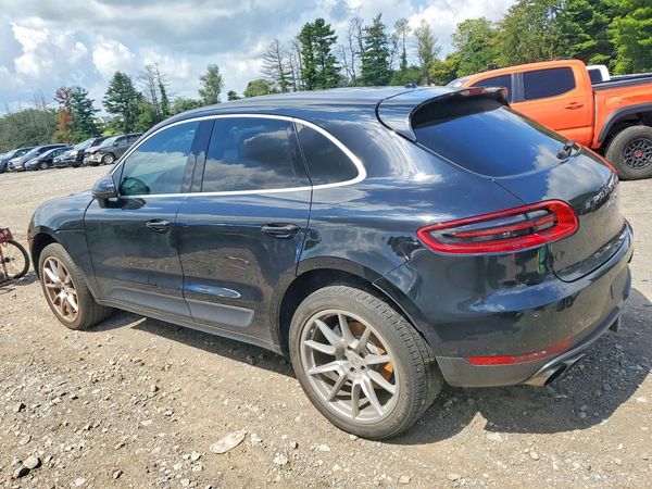 2015 PORSCHE MACAN