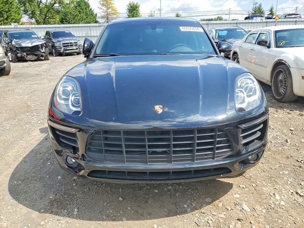 2015 PORSCHE MACAN