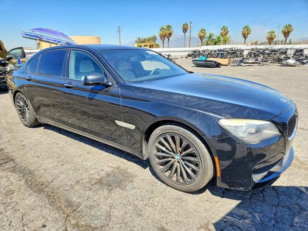 2012 BMW 740