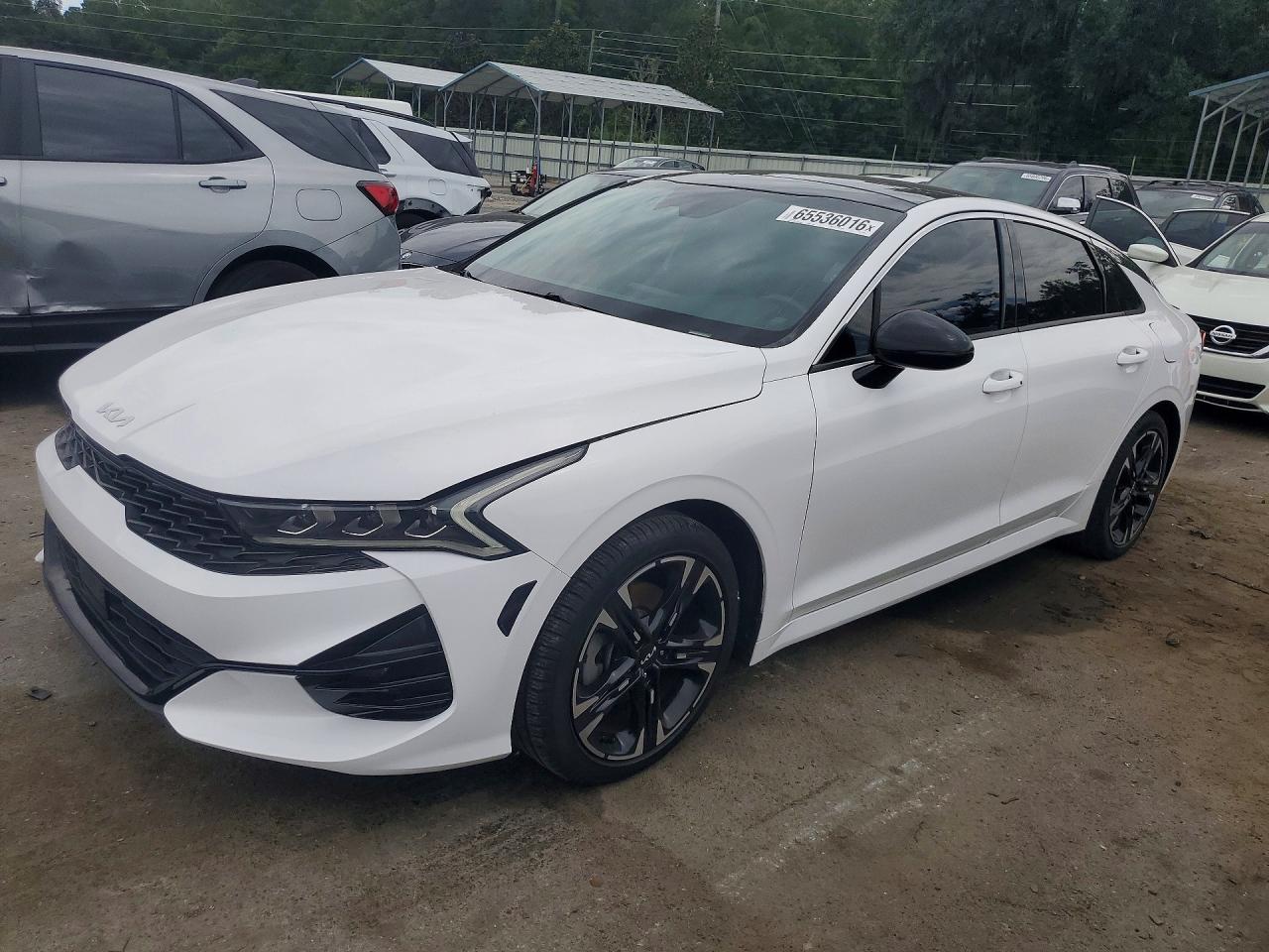 2022 KIA K5 GT-Line
