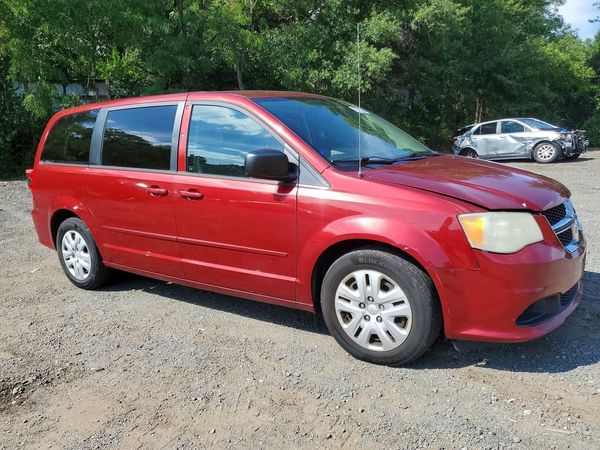 2014 DODGE GRAND CARAVAN SE