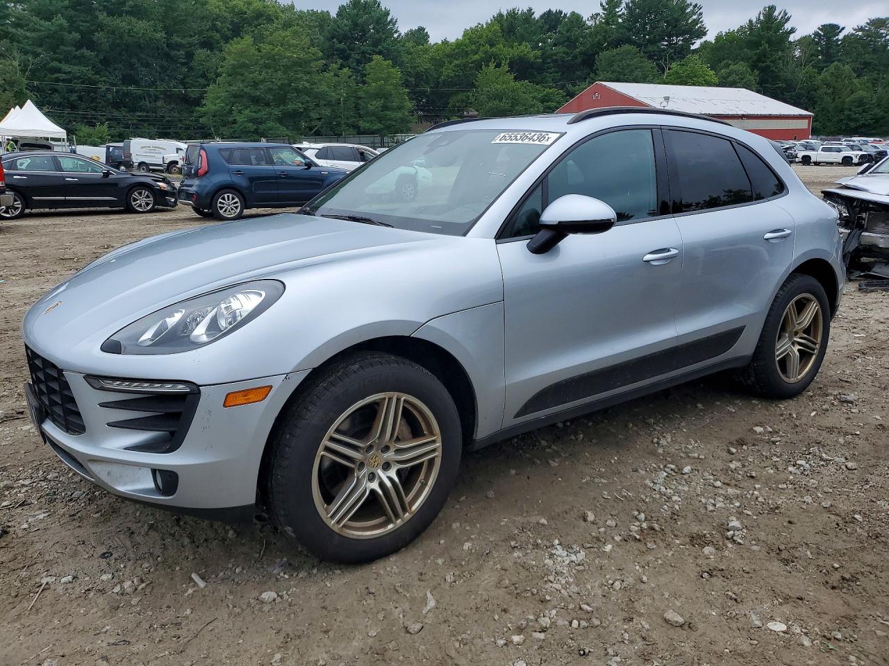 2015 PORSCHE MACAN