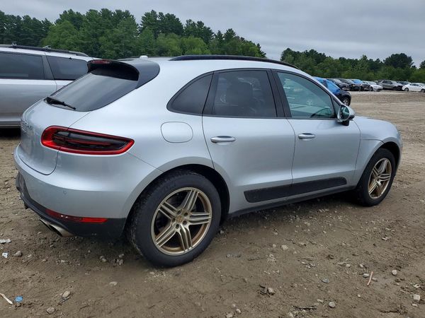 2015 PORSCHE MACAN