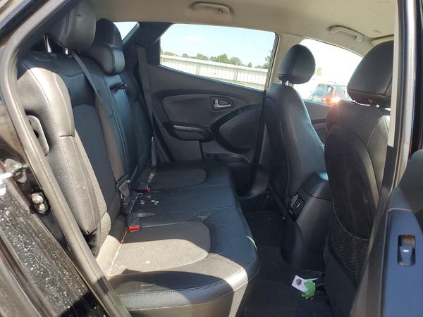 2015 HYUNDAI TUCSON