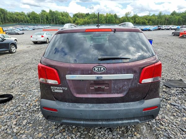 2013 KIA SORENTO Base / LX