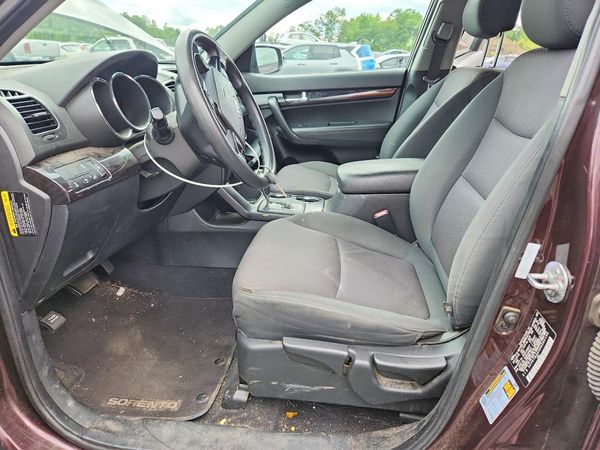 2013 KIA SORENTO Base / LX