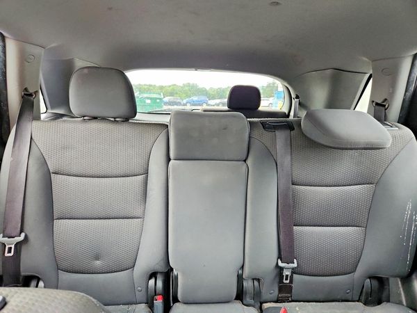 2013 KIA SORENTO Base / LX