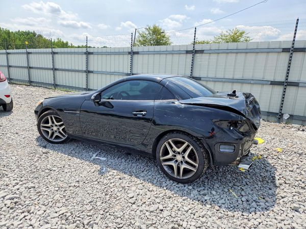2015 MERCEDES-BENZ SLK