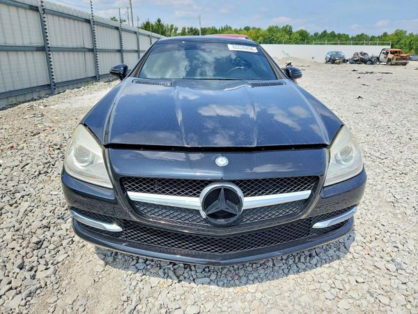 2015 MERCEDES-BENZ SLK