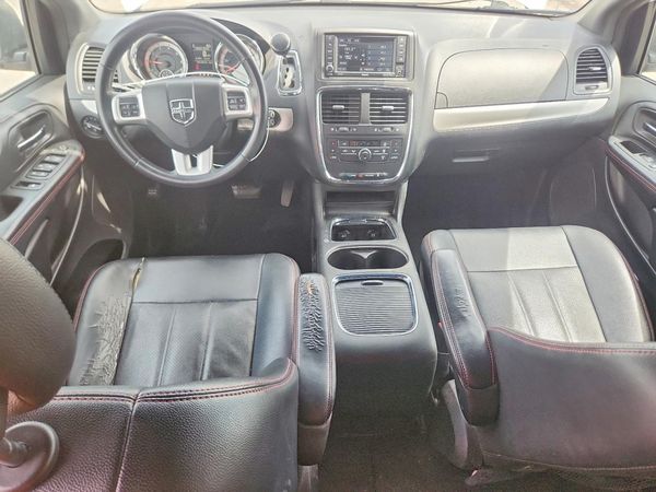 2016 DODGE GRAND CARAVAN R/T
