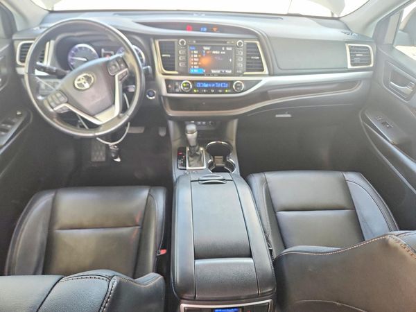 2018 TOYOTA HIGHLANDER SE/XLE