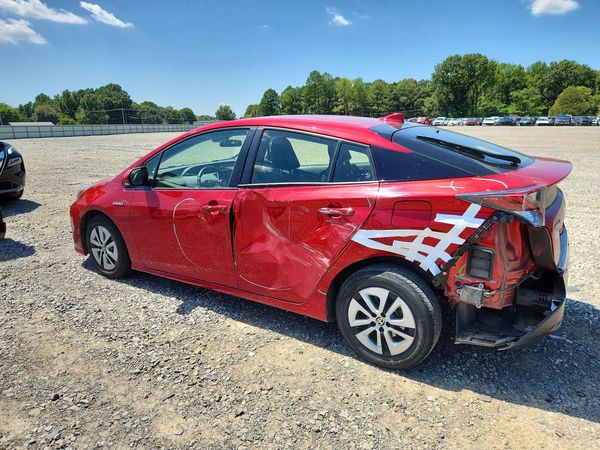 2018 TOYOTA PRIUS