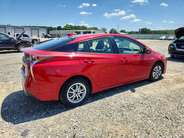 2018 TOYOTA PRIUS