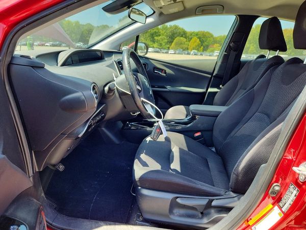 2018 TOYOTA PRIUS