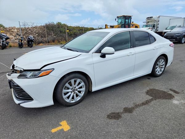 2019 TOYOTA CAMRY