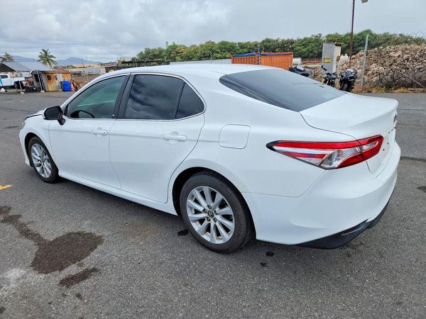 2019 TOYOTA CAMRY