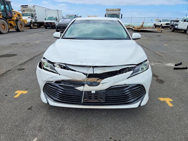 2019 TOYOTA CAMRY