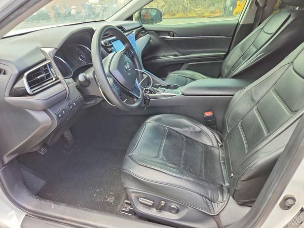 2019 TOYOTA CAMRY