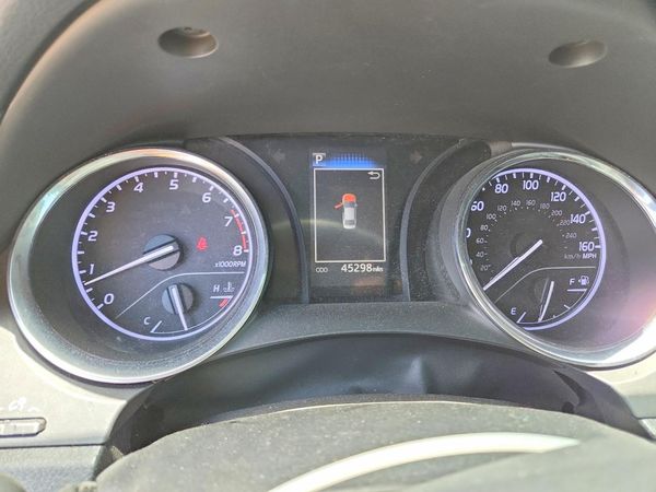 2019 TOYOTA CAMRY