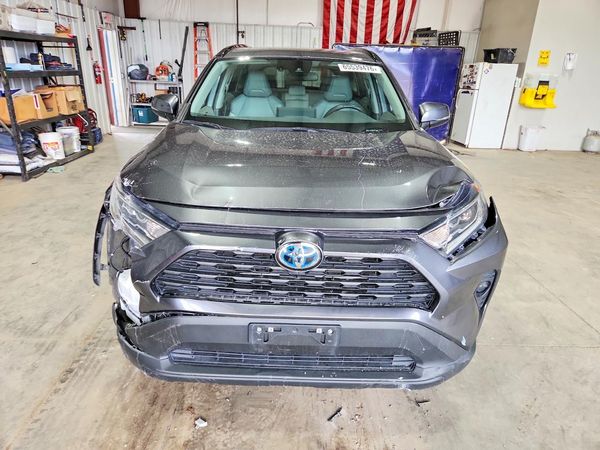2021 TOYOTA RAV4 XLE Premium HV