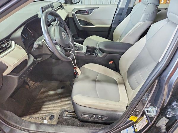 2021 TOYOTA RAV4 XLE Premium HV