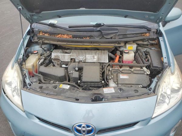 2015 TOYOTA PRIUS