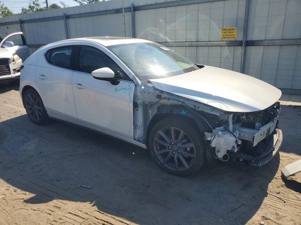 2021 MAZDA 3