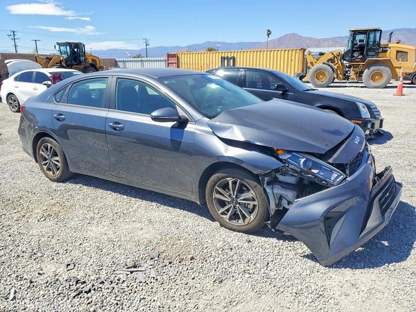 2024 KIA FORTE