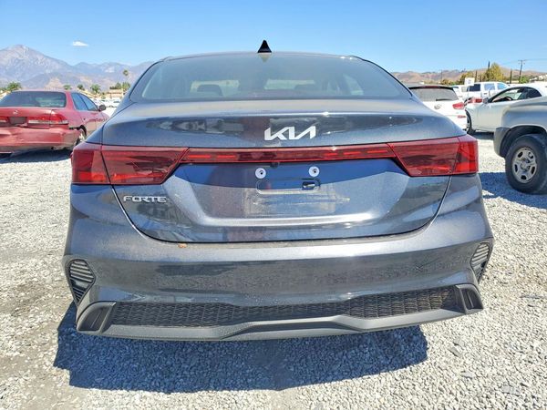 2024 KIA FORTE