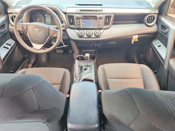 2018 TOYOTA RAV4 LE
