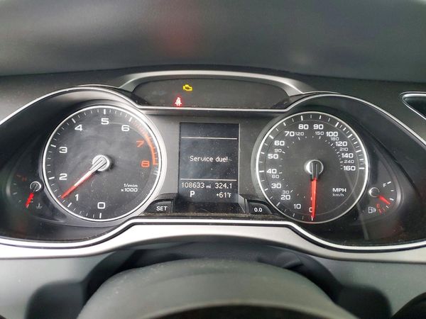 2015 AUDI A4 quattro Premium Plus