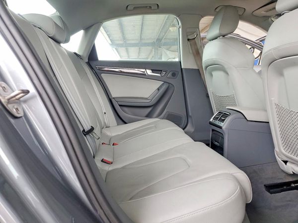 2015 AUDI A4 quattro Premium Plus