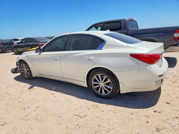 2016 INFINITI Q50
